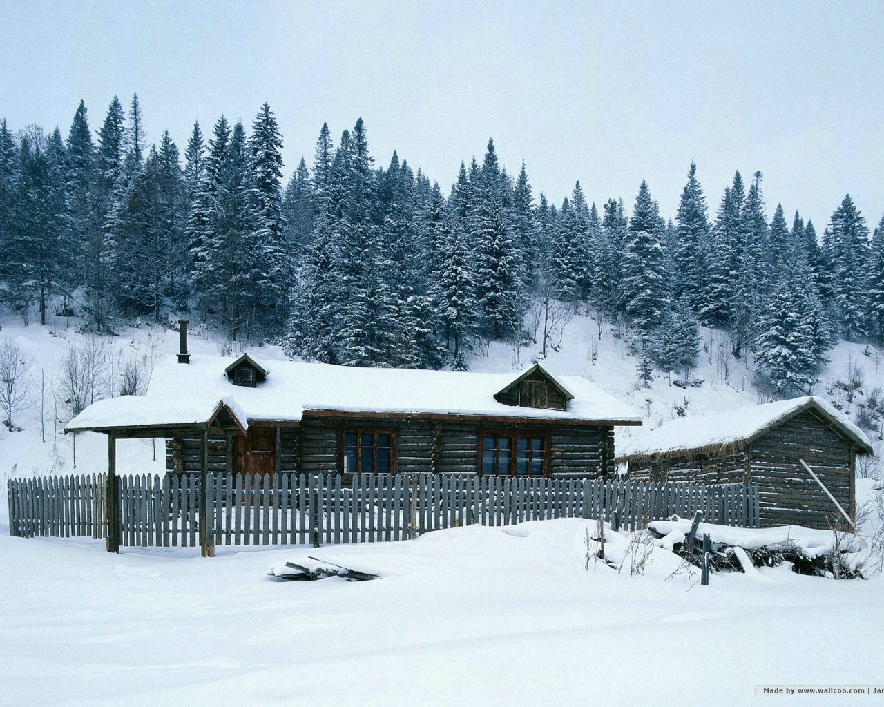 高清晰雪天里的小屋壁纸