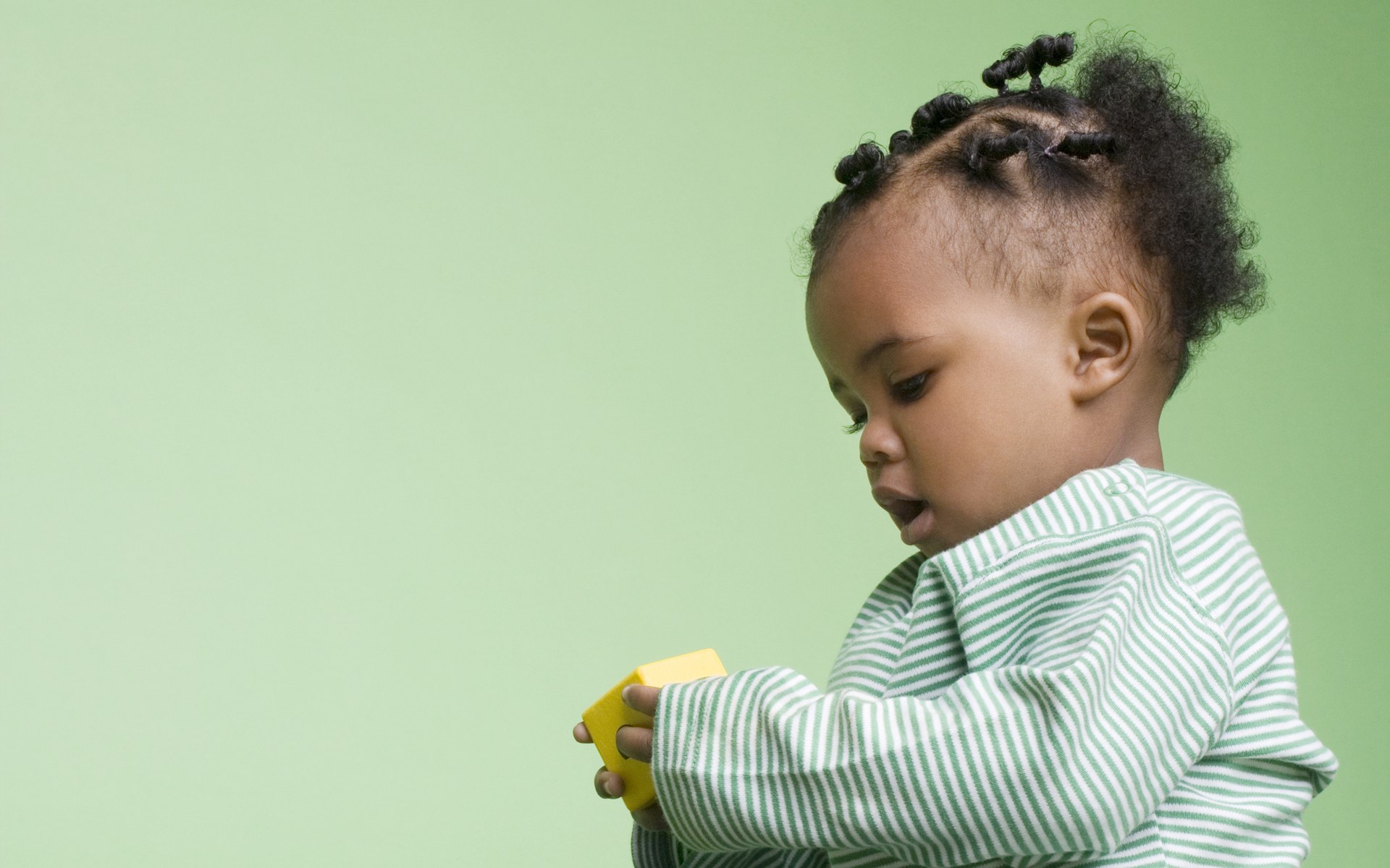 壁纸1400×1050可爱婴儿摄影 黑人小宝宝图片壁纸壁纸,爱与纯真-可爱婴儿儿童摄影壁纸壁纸图片-摄影壁纸-摄影图片素材-桌面壁纸
